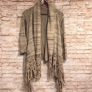 FOREVER 21 FRINGE SWEATER